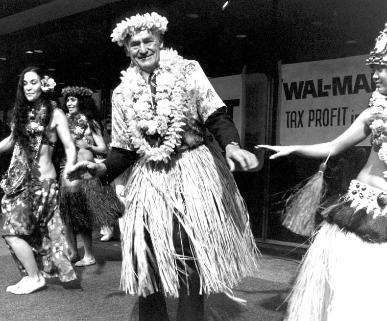 Sam Walton does the hula on Wall Street in 1984.
