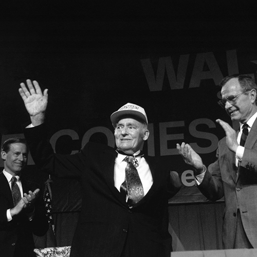 Mr Sam getting medal of freedom