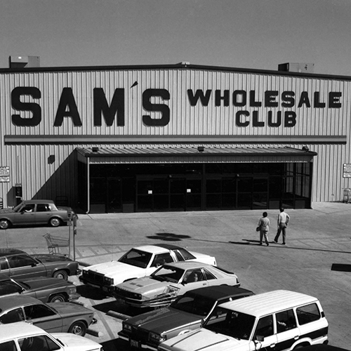 Sams Club Exterior