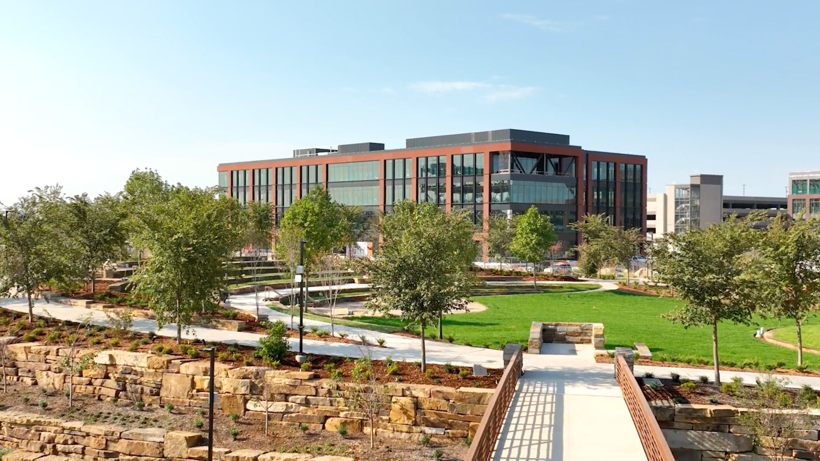 Wide View of Helens Amp